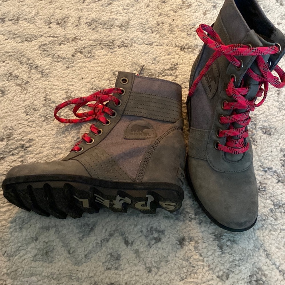 Sorel Lexie Wedge Ankle Boots